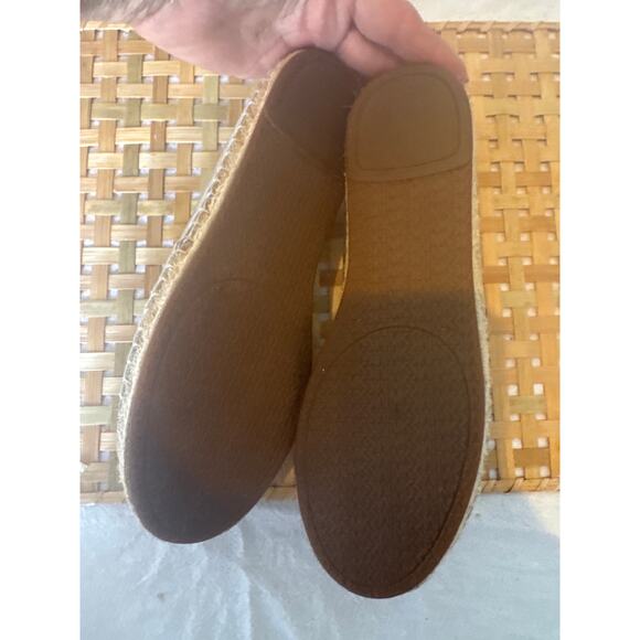 Michael Kors Women’s Metallic Gold Espadrille Loafers Size 6.5 - Picture 6 of 6